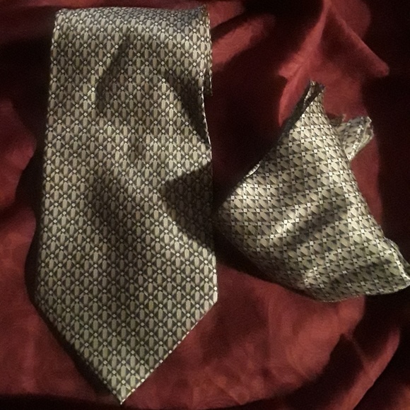 Other - ⏰Tie and hankie